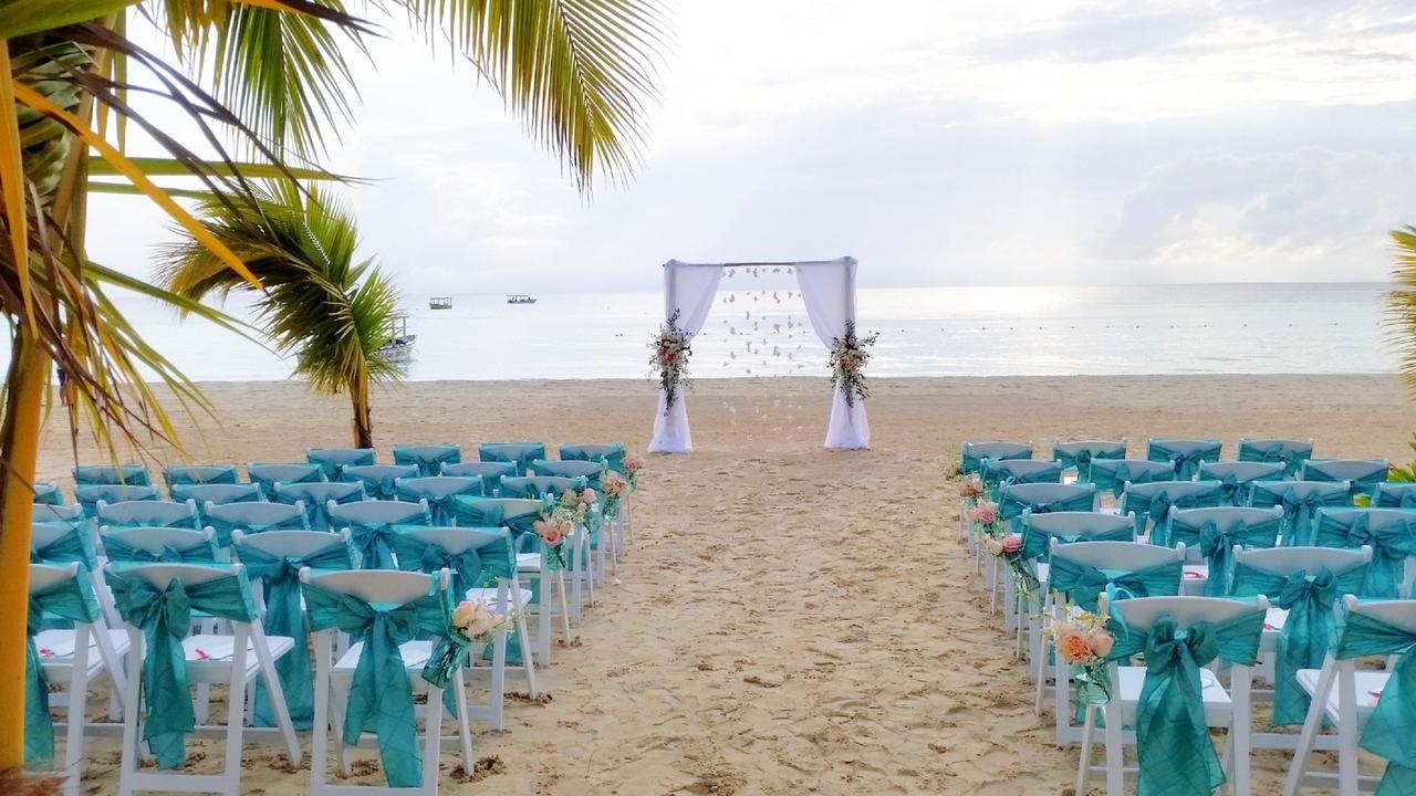 Idle Awhile Beach Hotel Negril Esterno foto